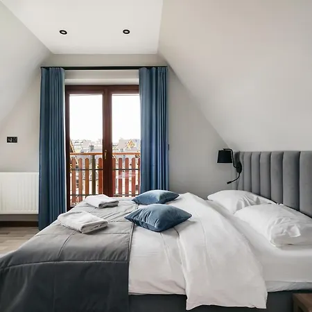 Apartment Domino - *